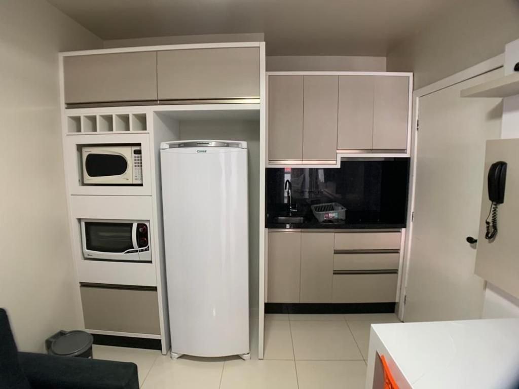 Maravilhoso Apto Com Vista Mar E Piscina-Hb03F Florianópolis Exteriör bild